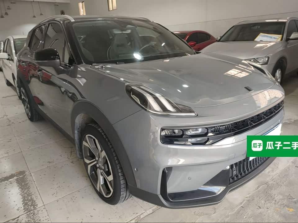 Lynk & Co 06 Lynk & Co 06
