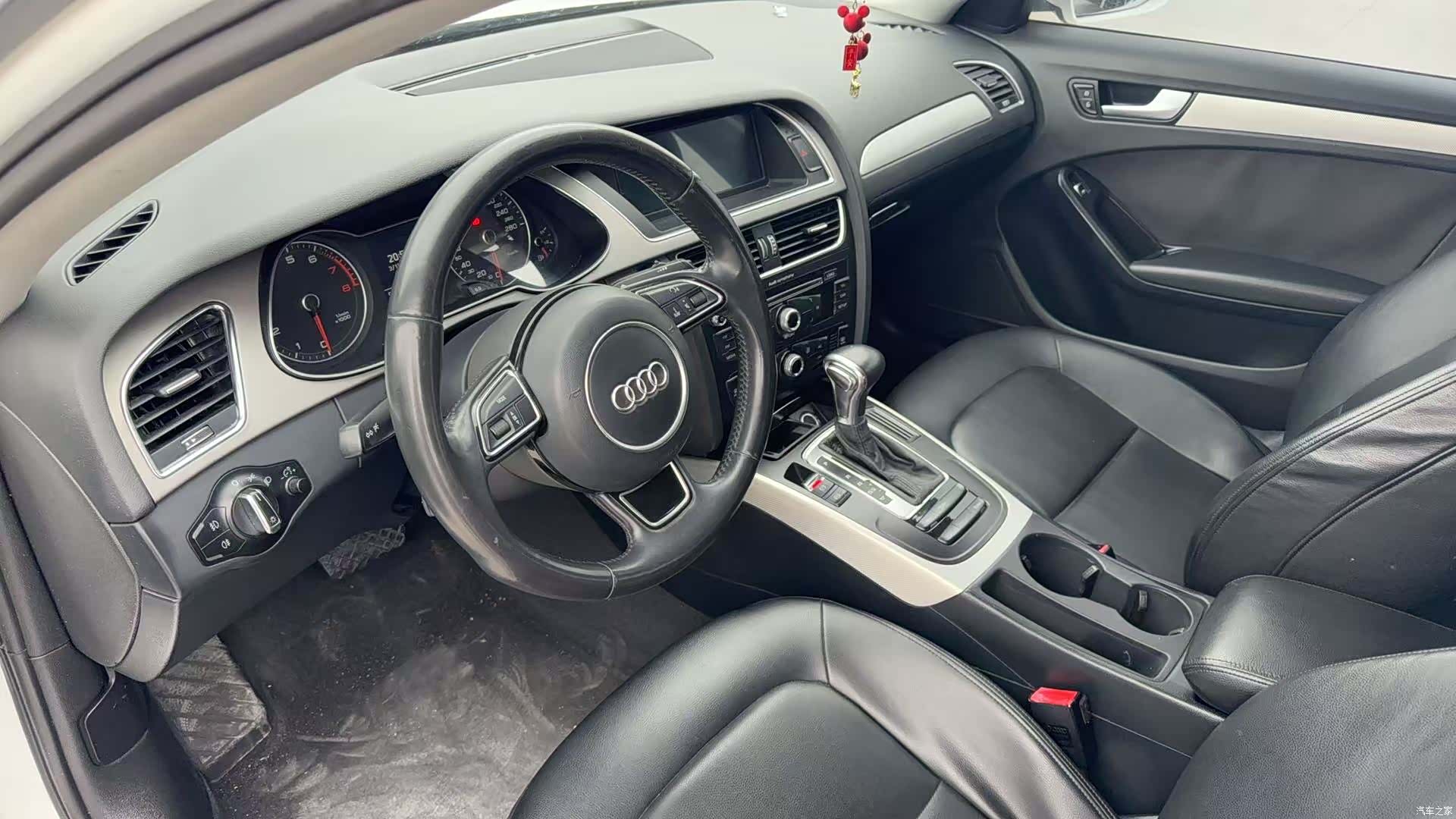 Audi A4L, 2015 2