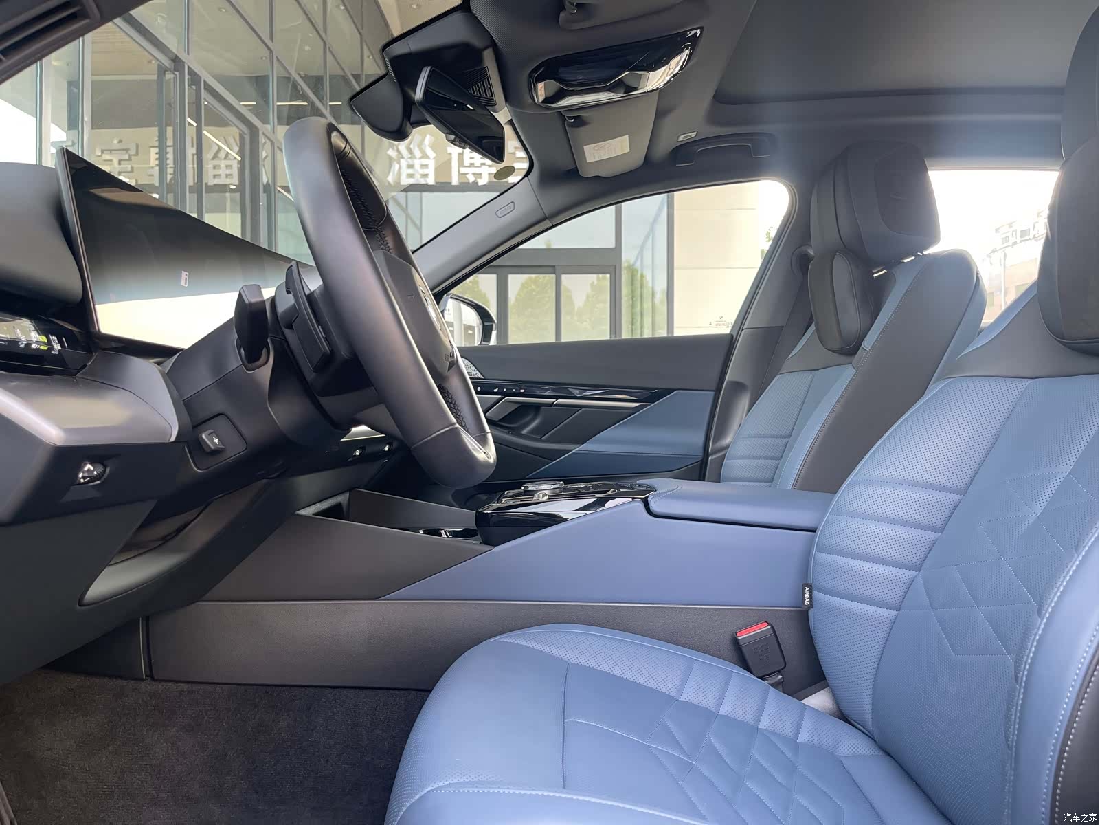 BMW i5, 2025 7