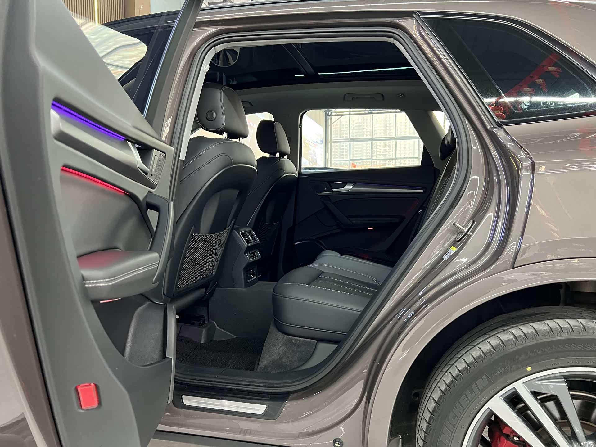 Audi Q5L, 2022 все фото