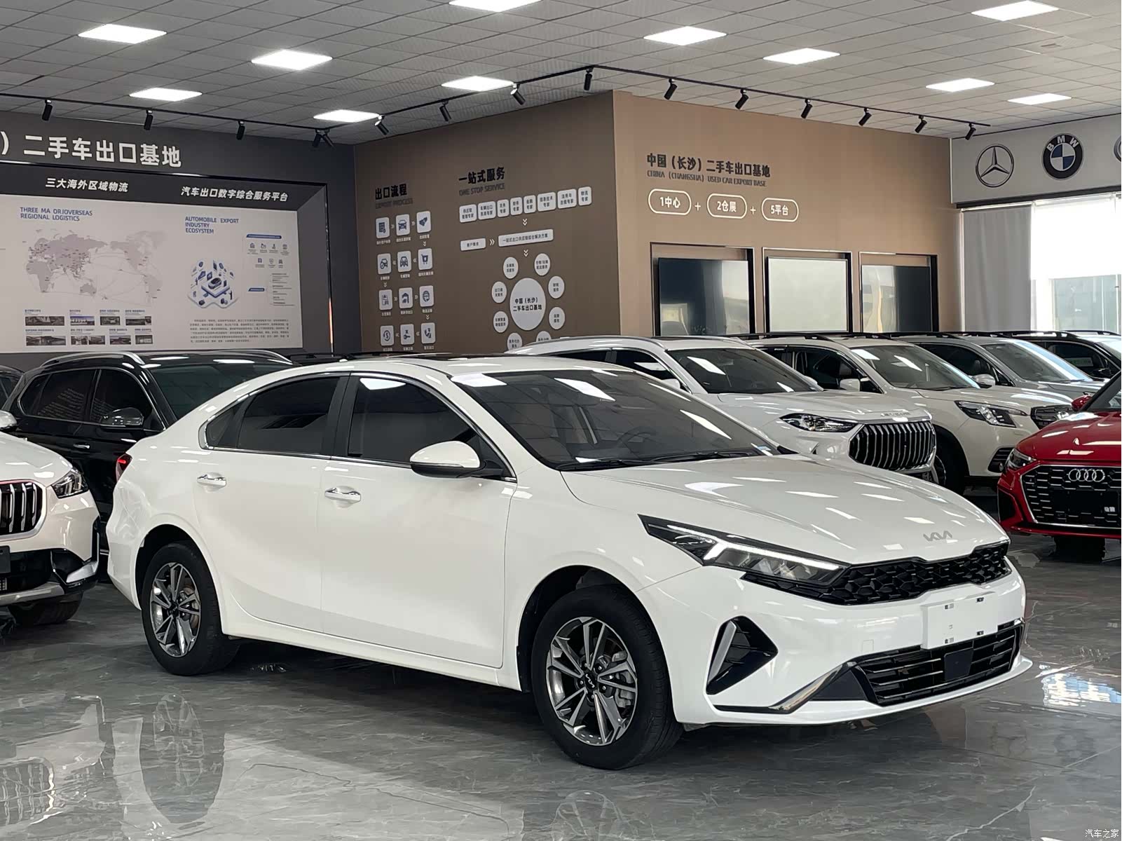 Kia K3, 2022 3