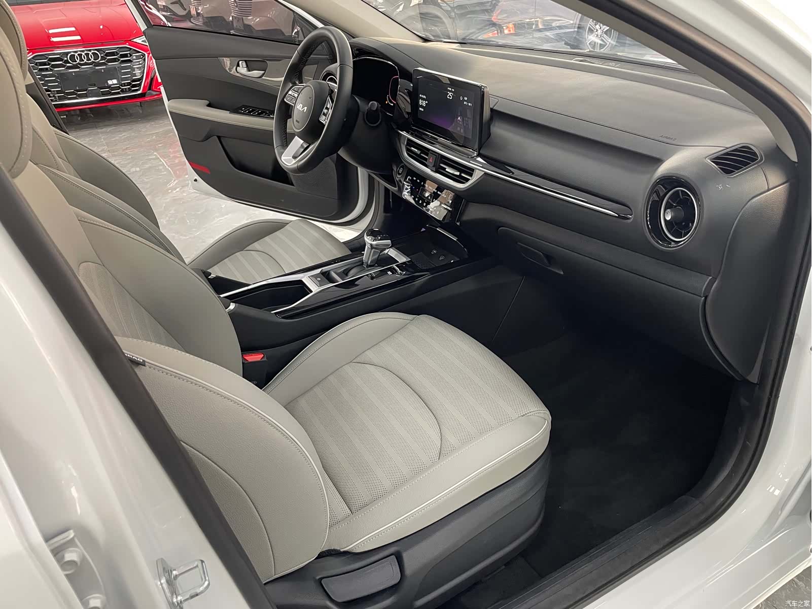 Kia K3, 2022 7