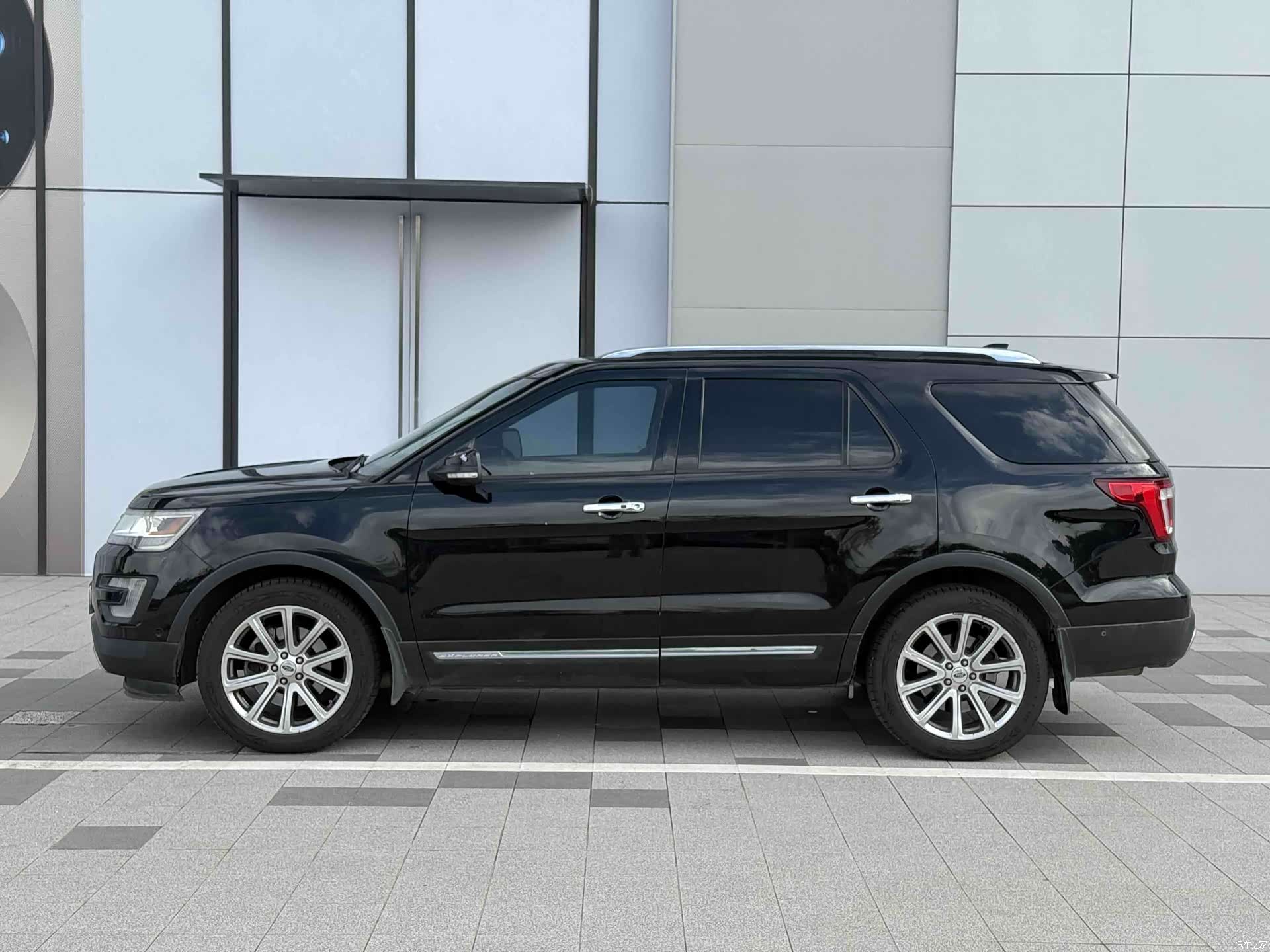 Ford Explorer, 2018 12