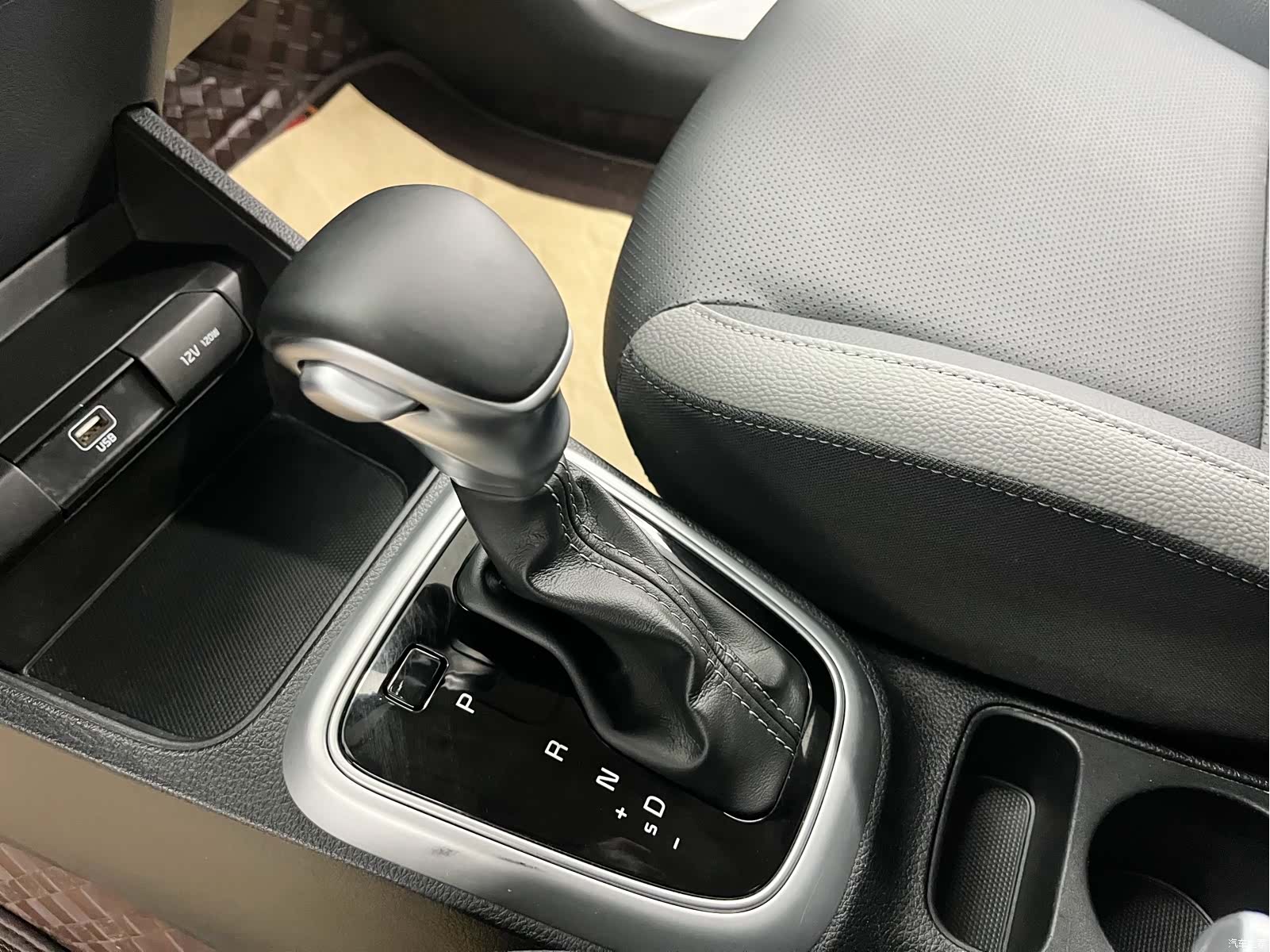 Kia KX1, 2022 14
