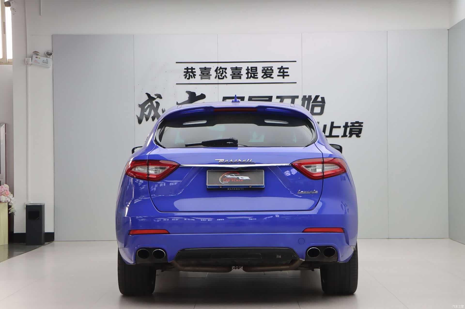Maserati Levante, 2017 все фото