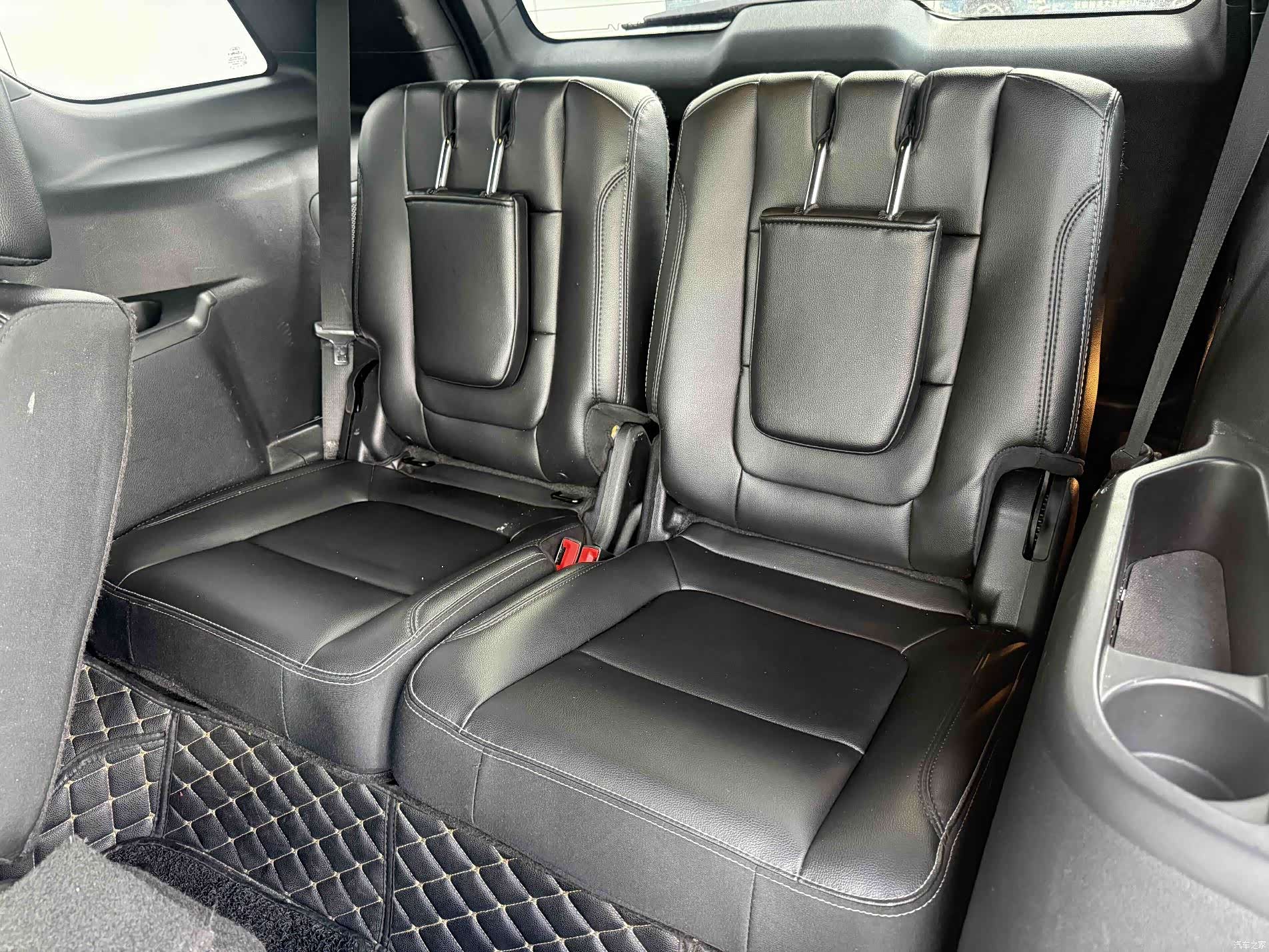 Ford Explorer, 2018 7