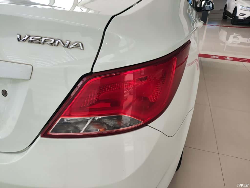 Hyundai GLS, 2017 8