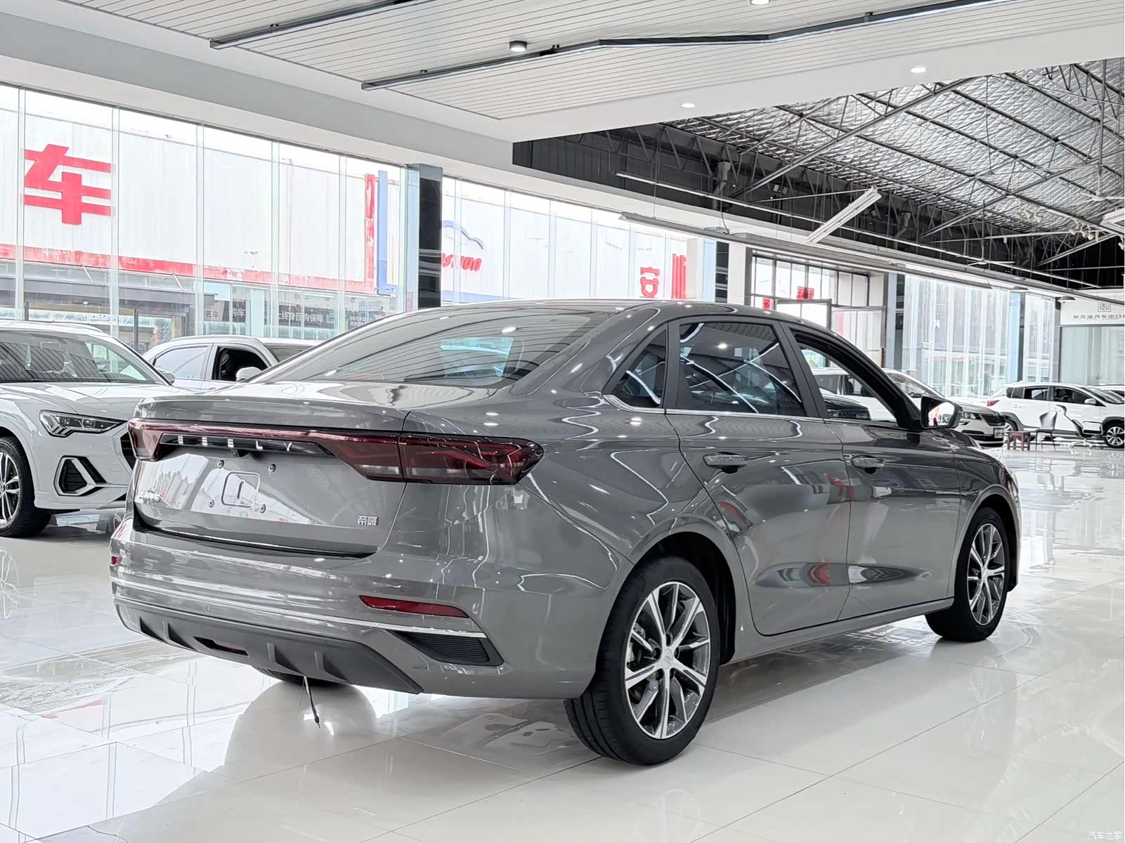 Geely Emgrand, 2022 8