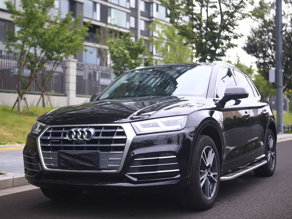 Audi Q5L 2018 40 TFSI Fashion V