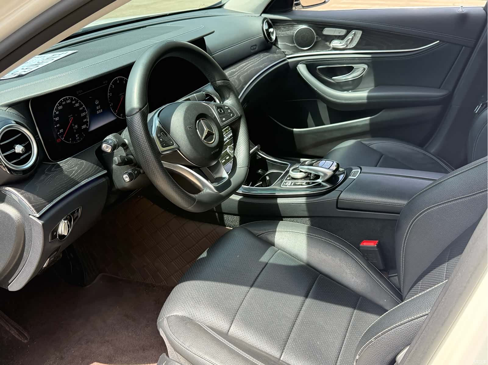 Mercedes-Benz E-Class, 2017 7