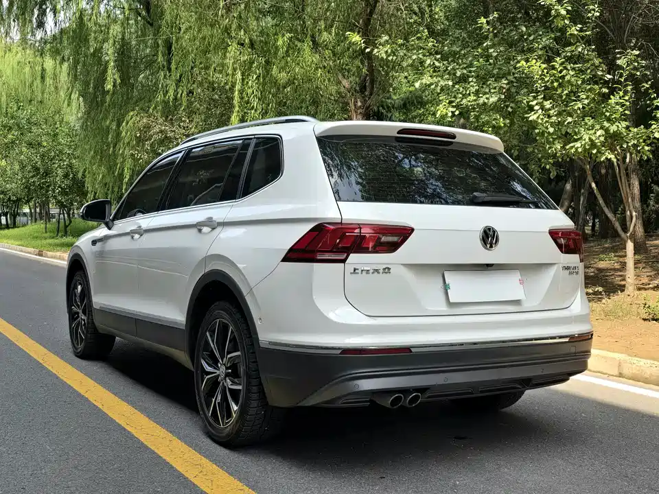 Volkswagen Tiguan L Volkswagen Tiguan L