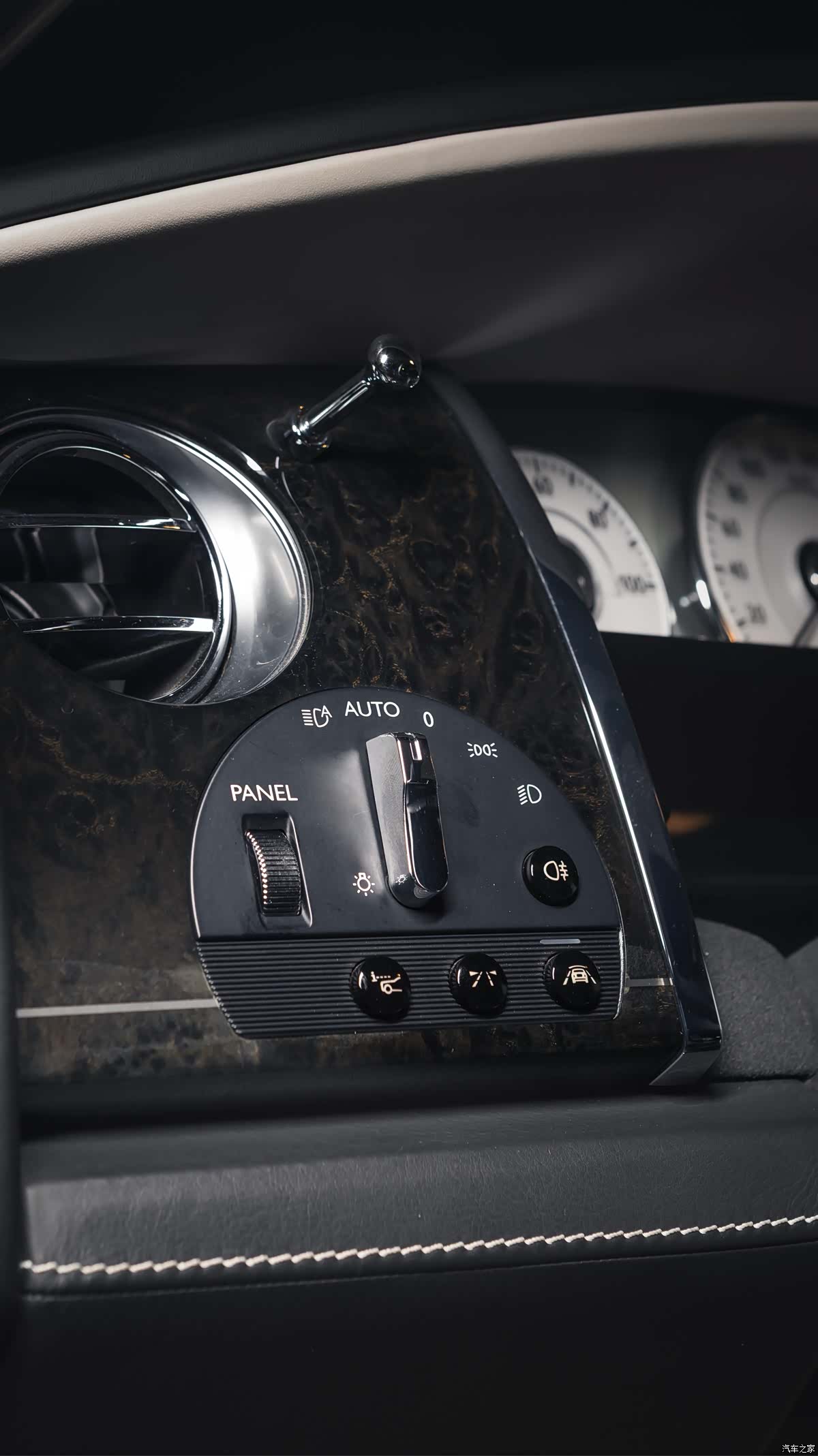 Rolls-Royce Ghost, 2015 21
