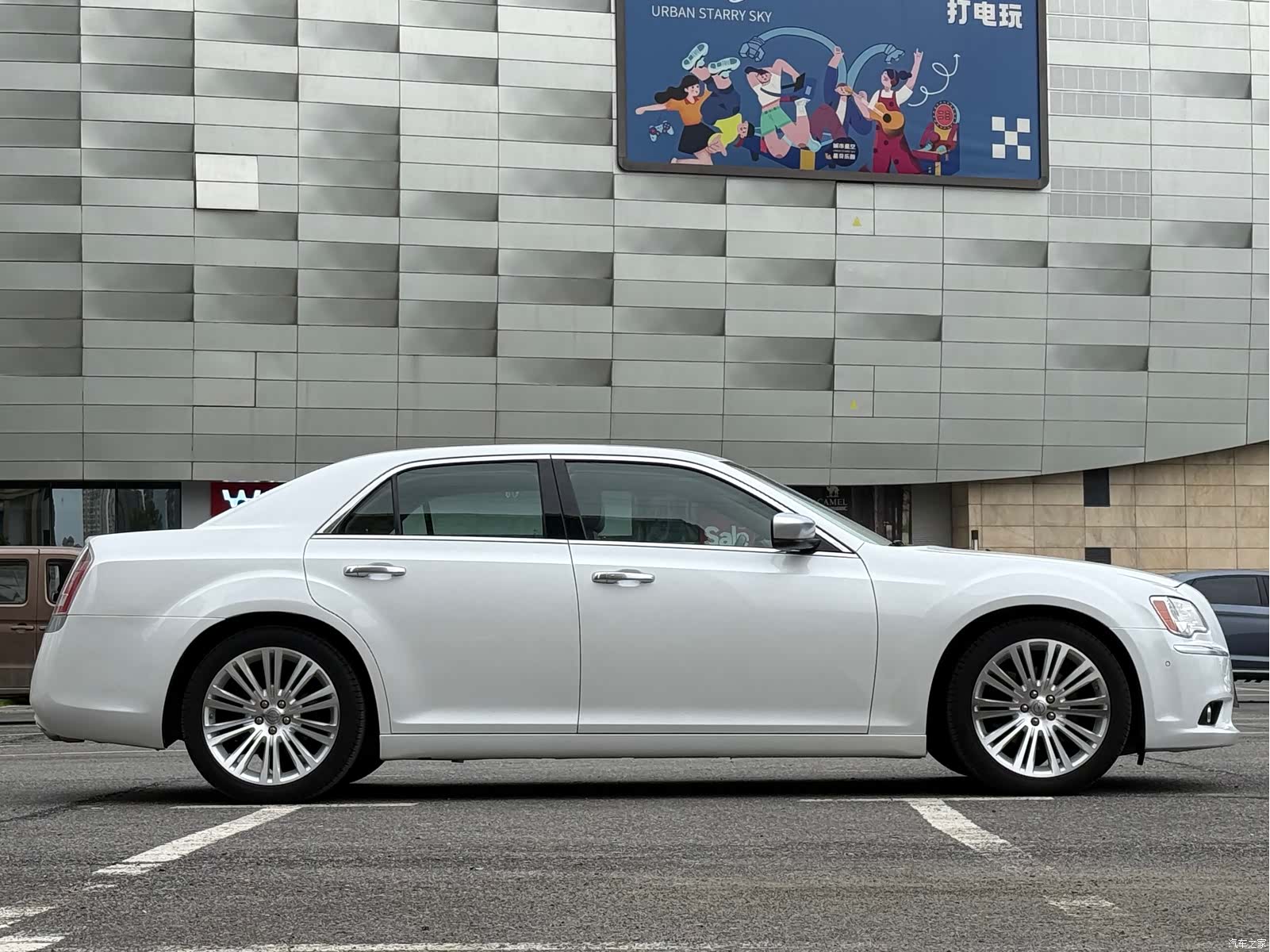KeLaiSiLei(JinKou) 300C, 2012 4