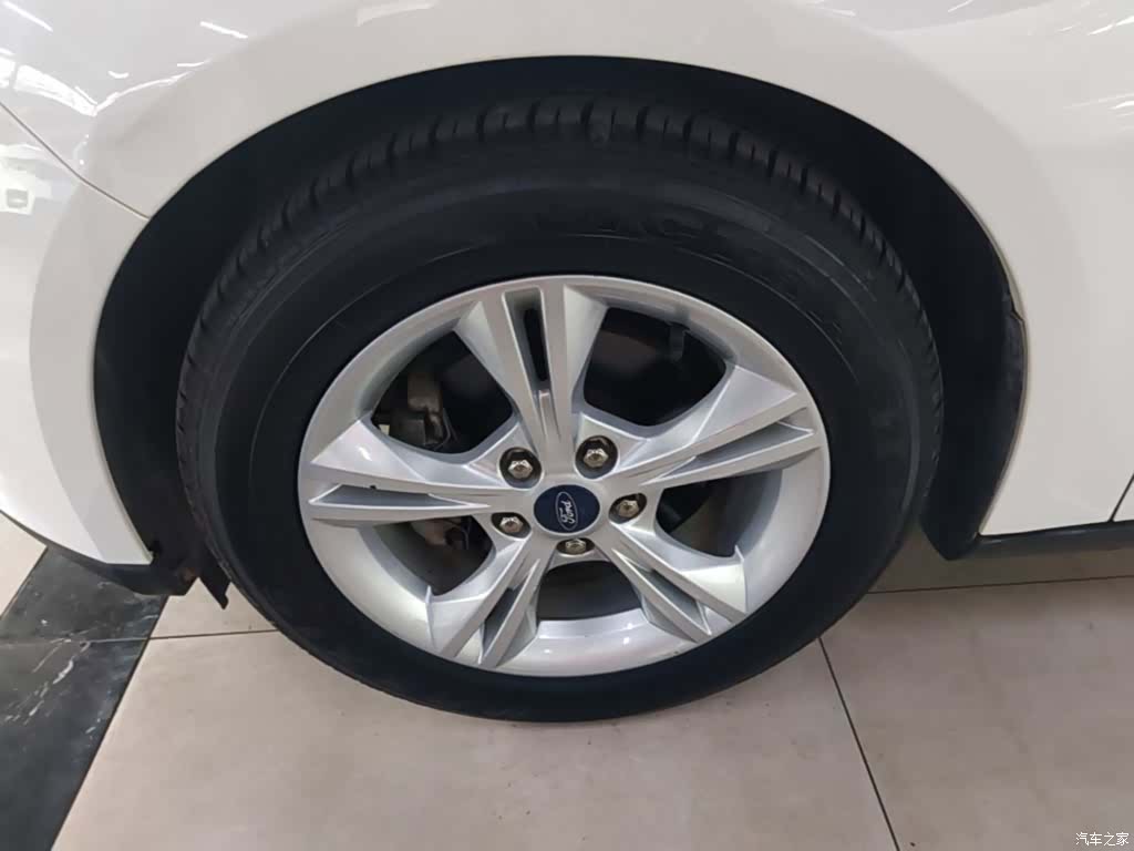Ford Focus, 2016 23