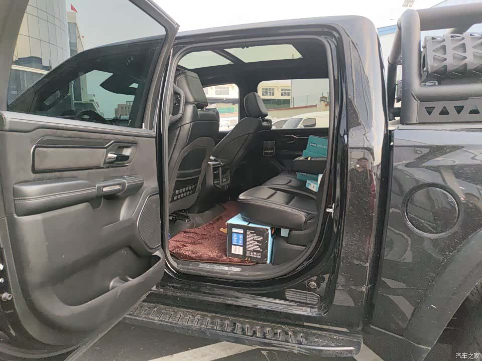 RAM Trucks, 2023 10
