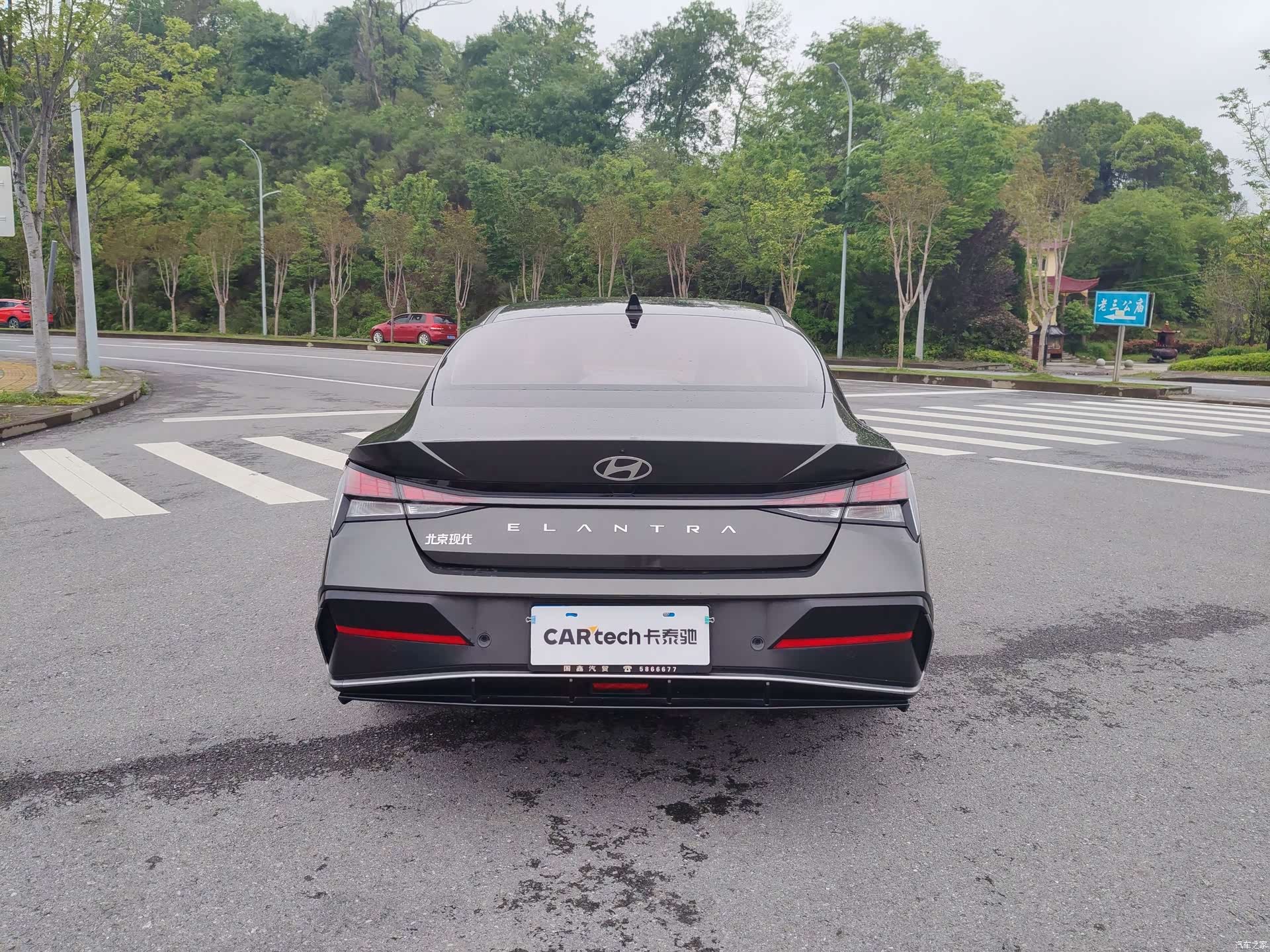 Hyundai Elantra, 2024 все фото