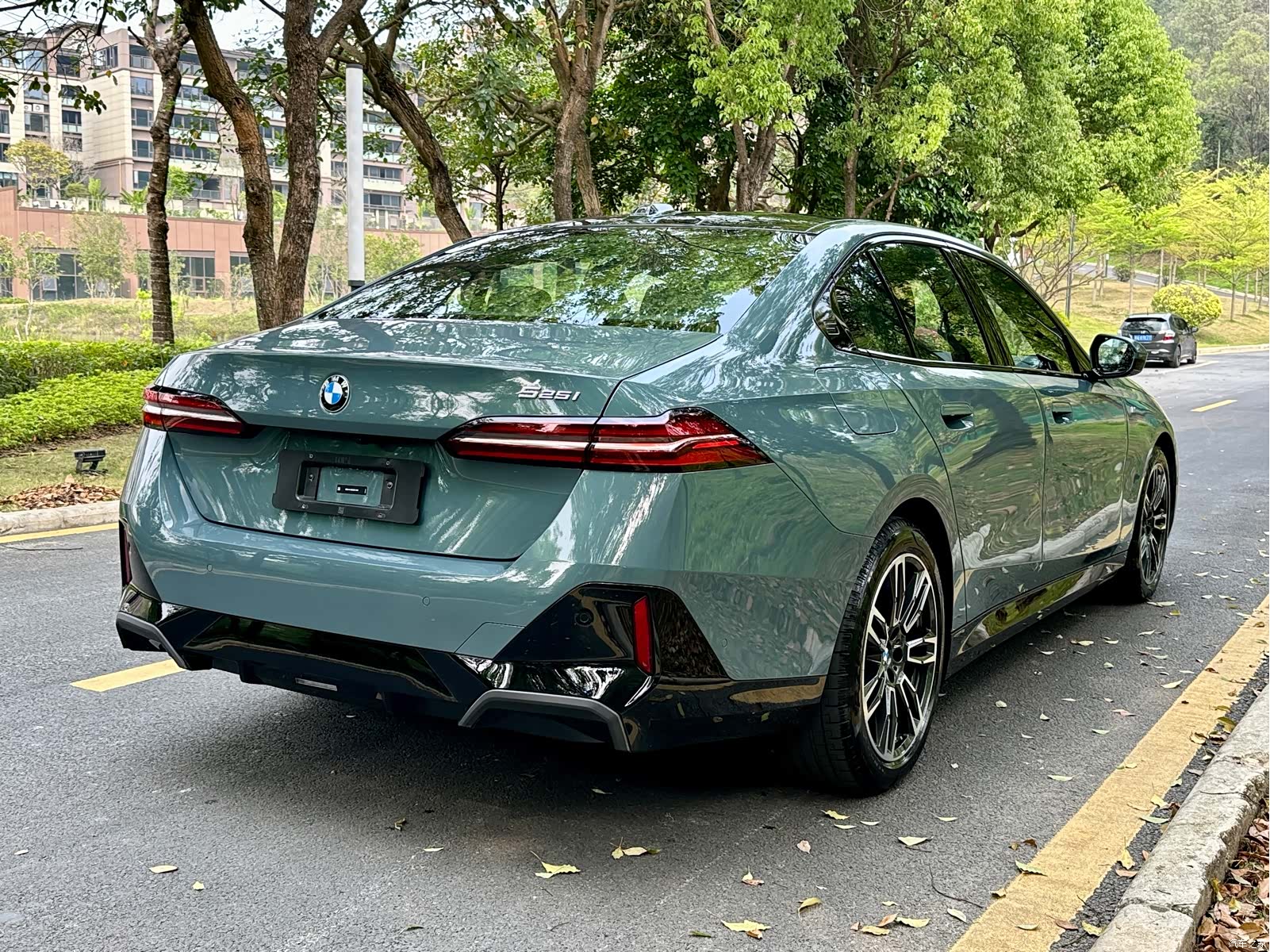 BMW 5 Series, 2025 7