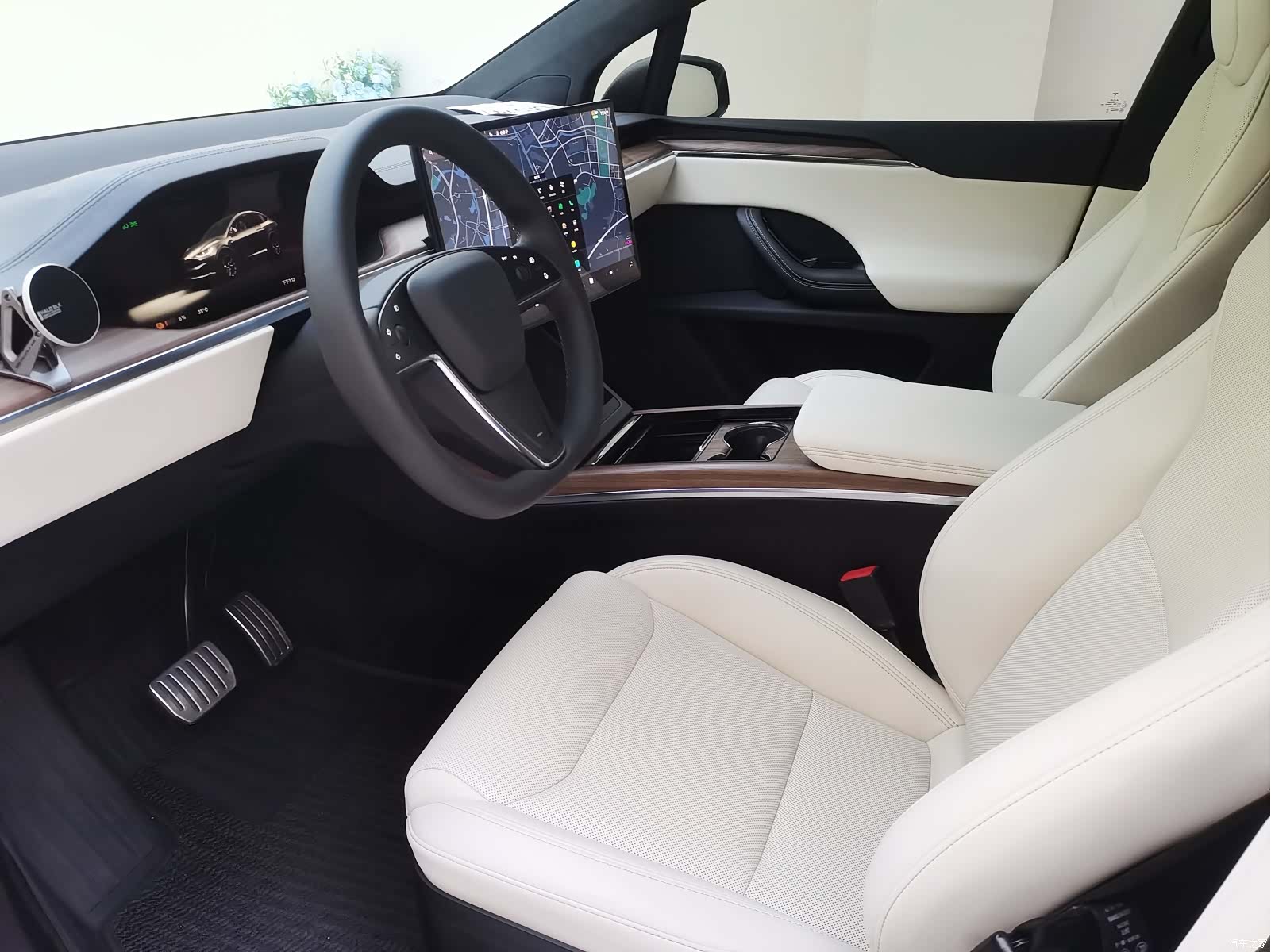 Tesla Model X, 2023 8