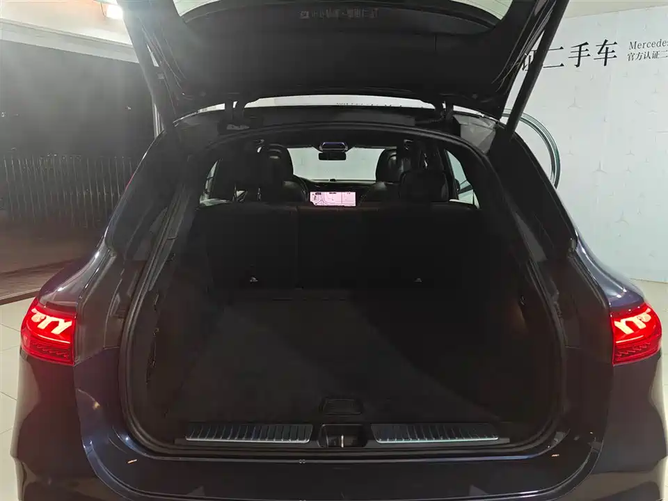 Mercedes-Benz EQS SUV