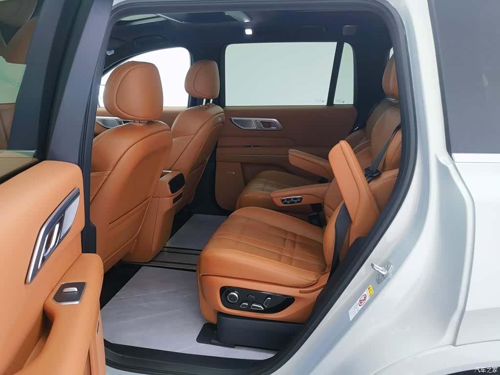 Deepal S09, 2025 15