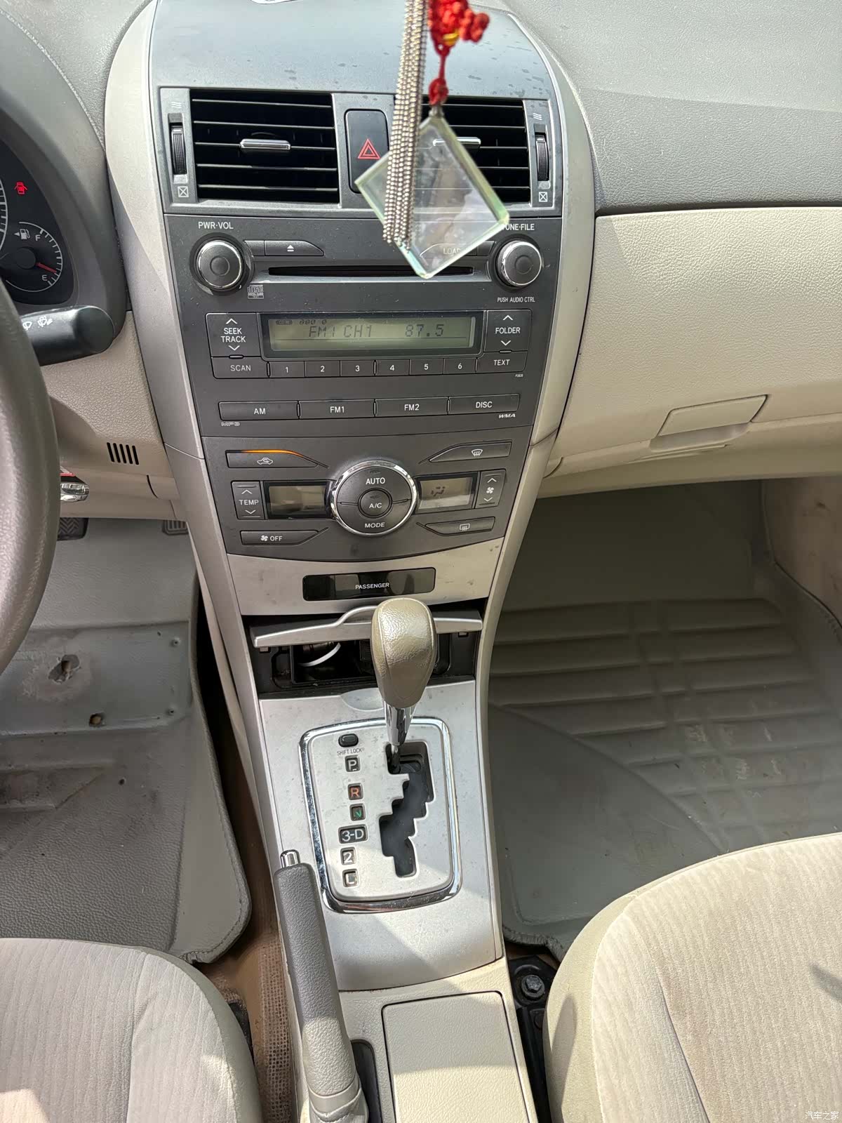Toyota Corolla, 2010 8