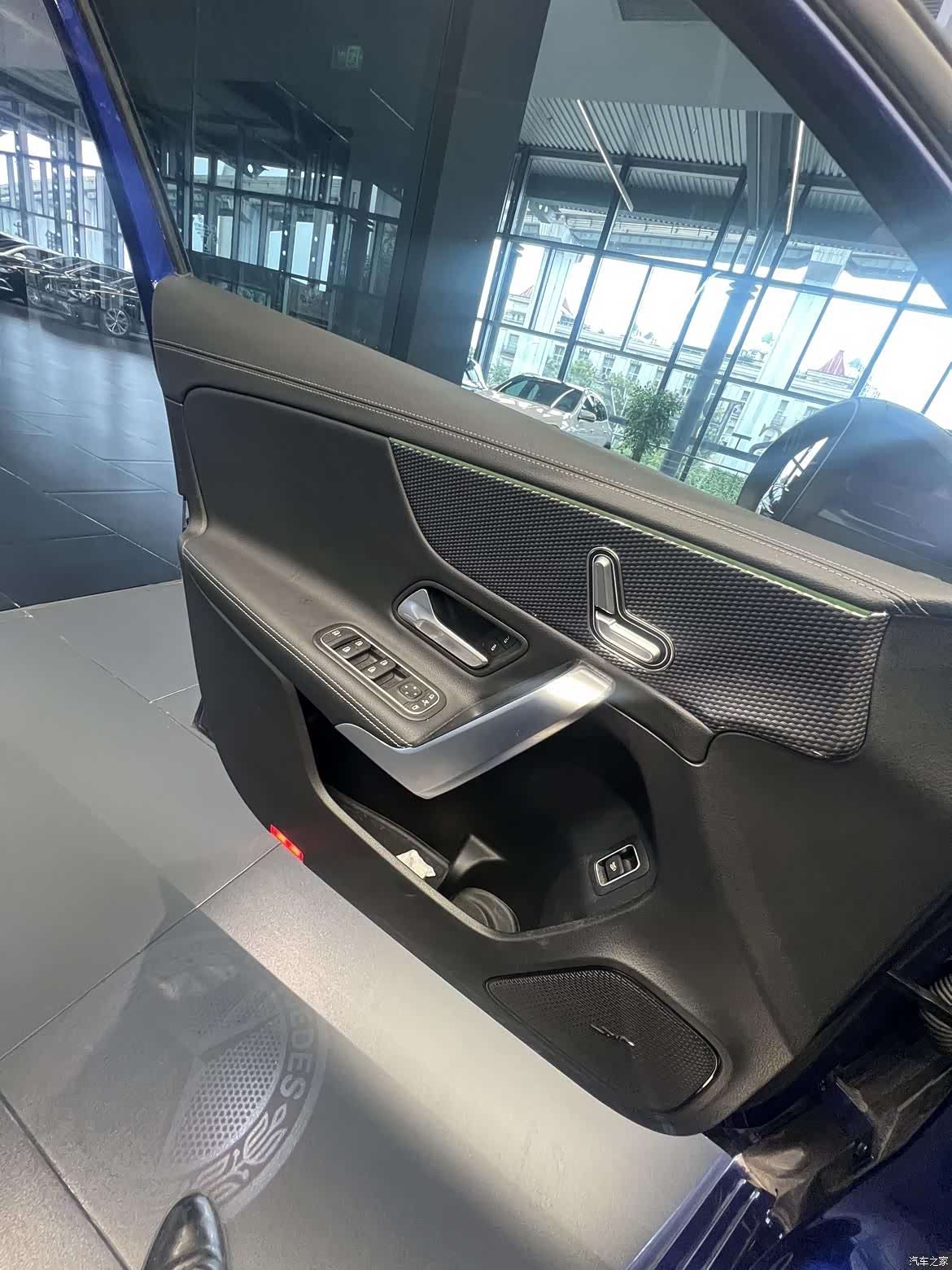 Mercedes-Benz C-Class, 2025 22