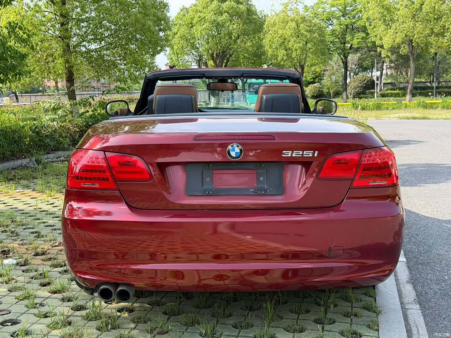 BMW 3 Series, 2011 8