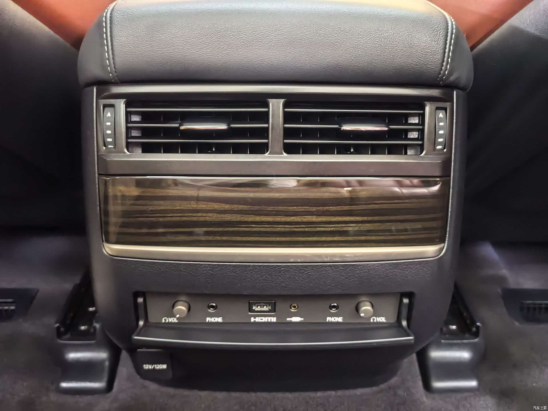 Lexus LX, 2020 22