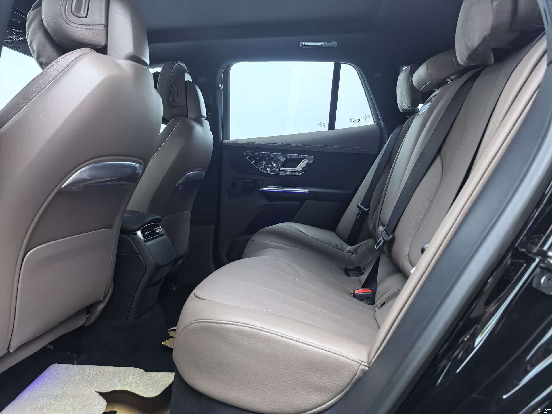 Mercedes-Benz EQE, 2025 15