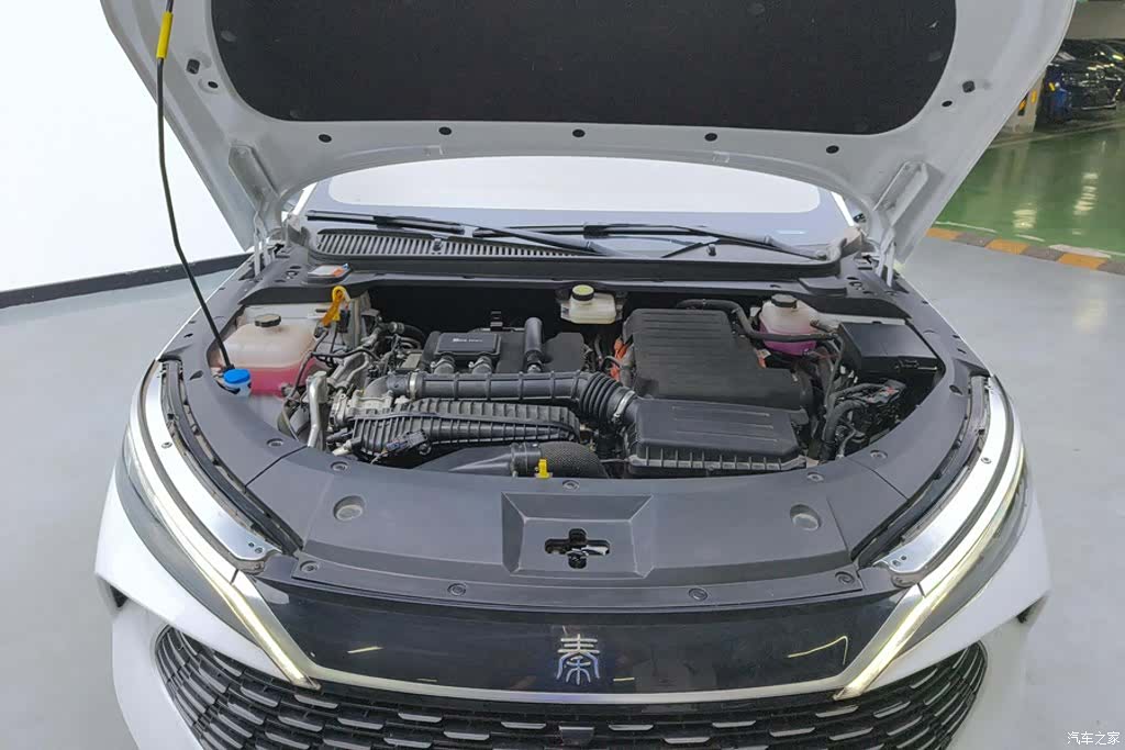 BYD Qin, 2025 10