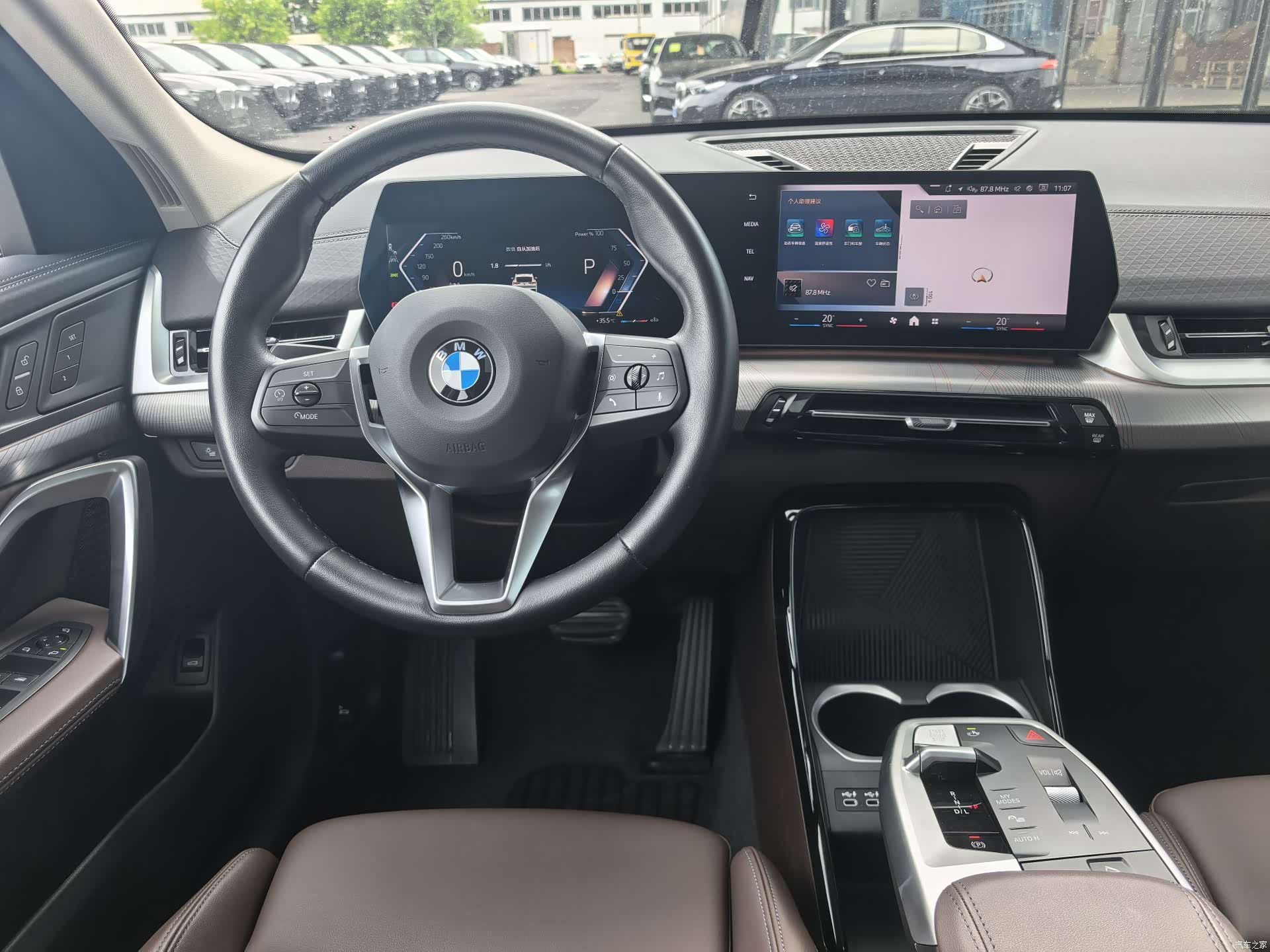 BMW X2, 2025 10