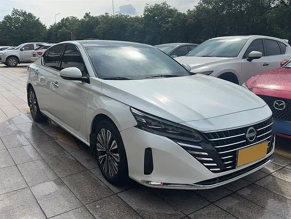 Nissan Teana