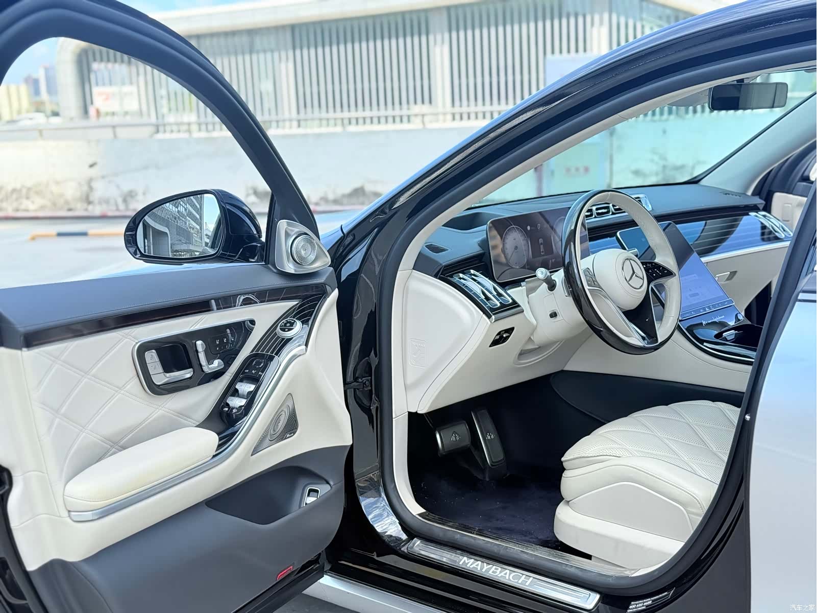 Maybach S-Class, 2022 4