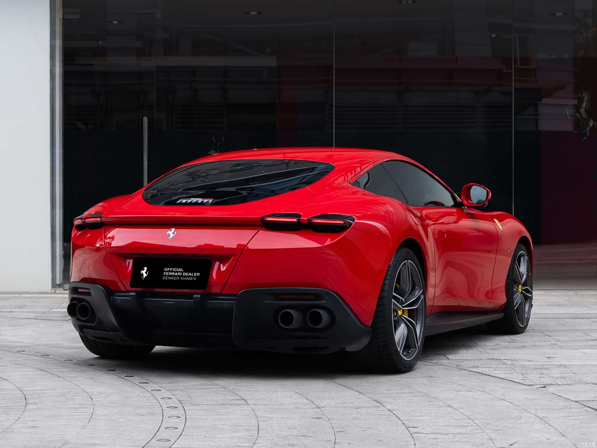 Ferrari Roma, 2022 4