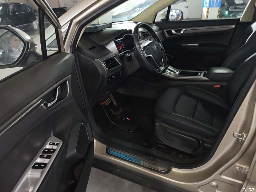 Geely Emgrand, 2017 16