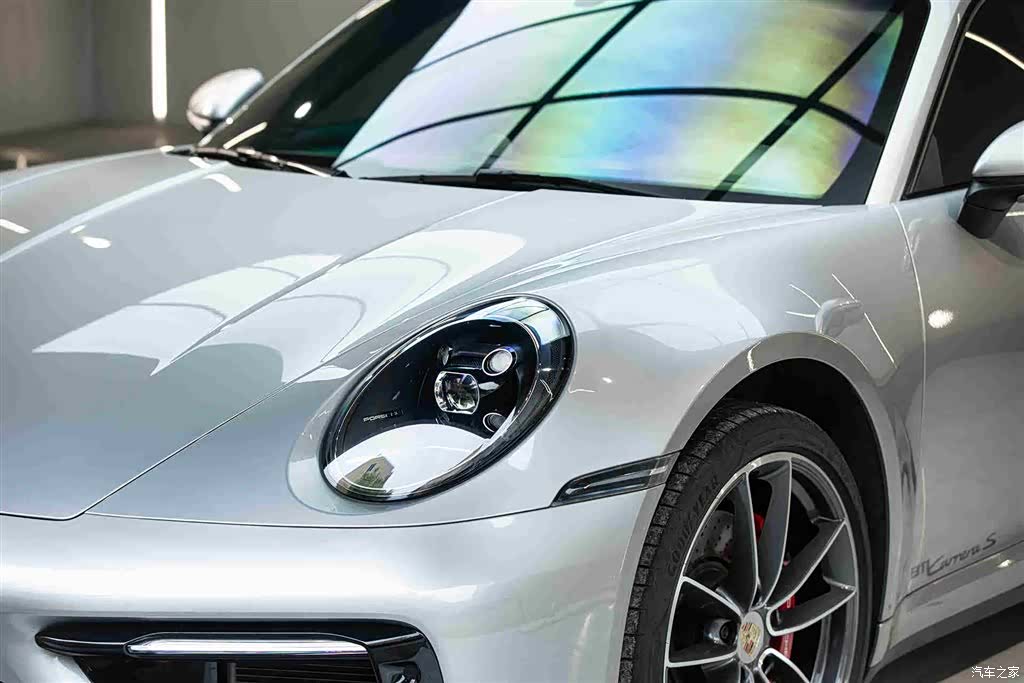 Porsche 911, 2022 4