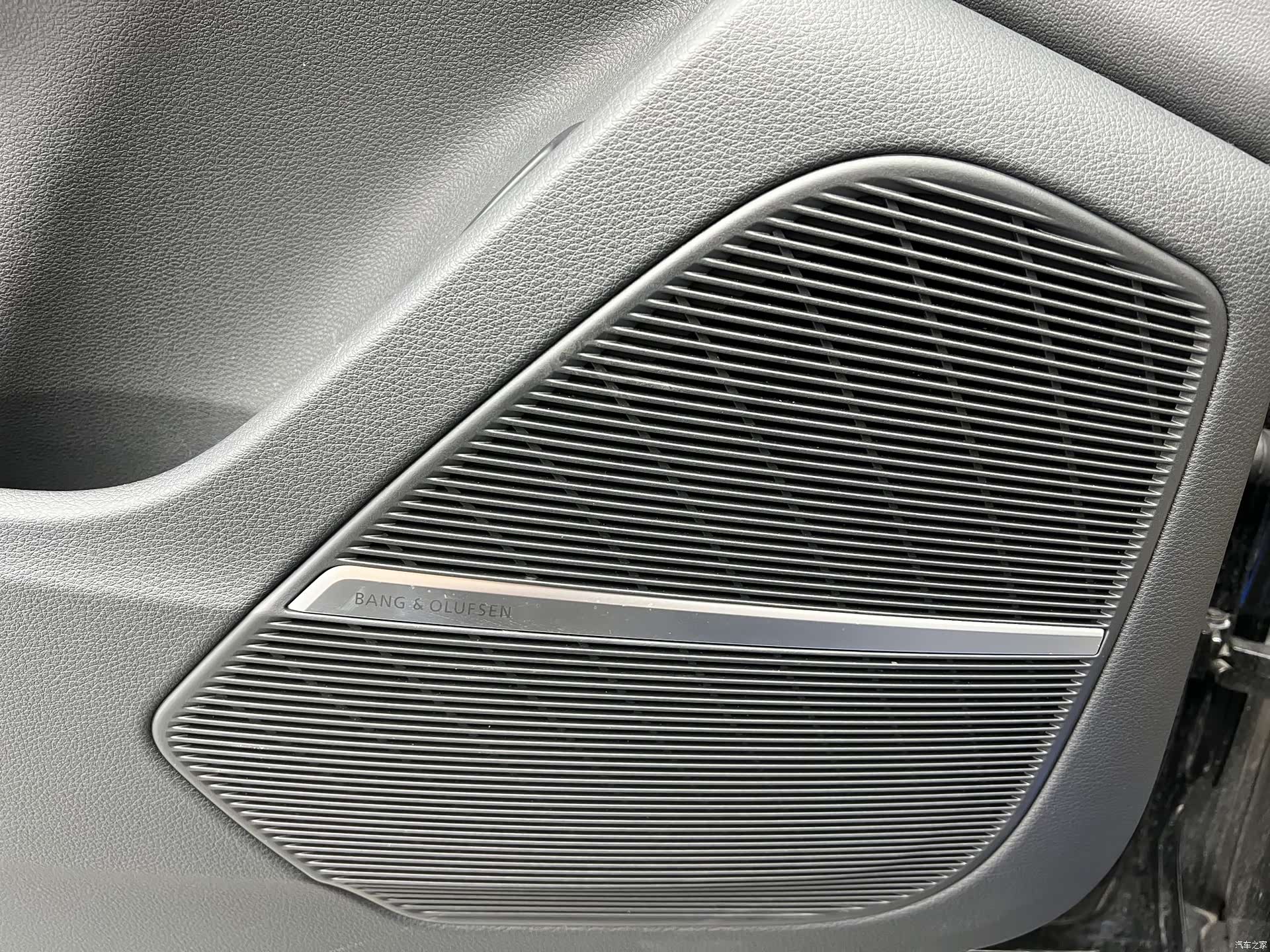 Audi Q7, 2025 11