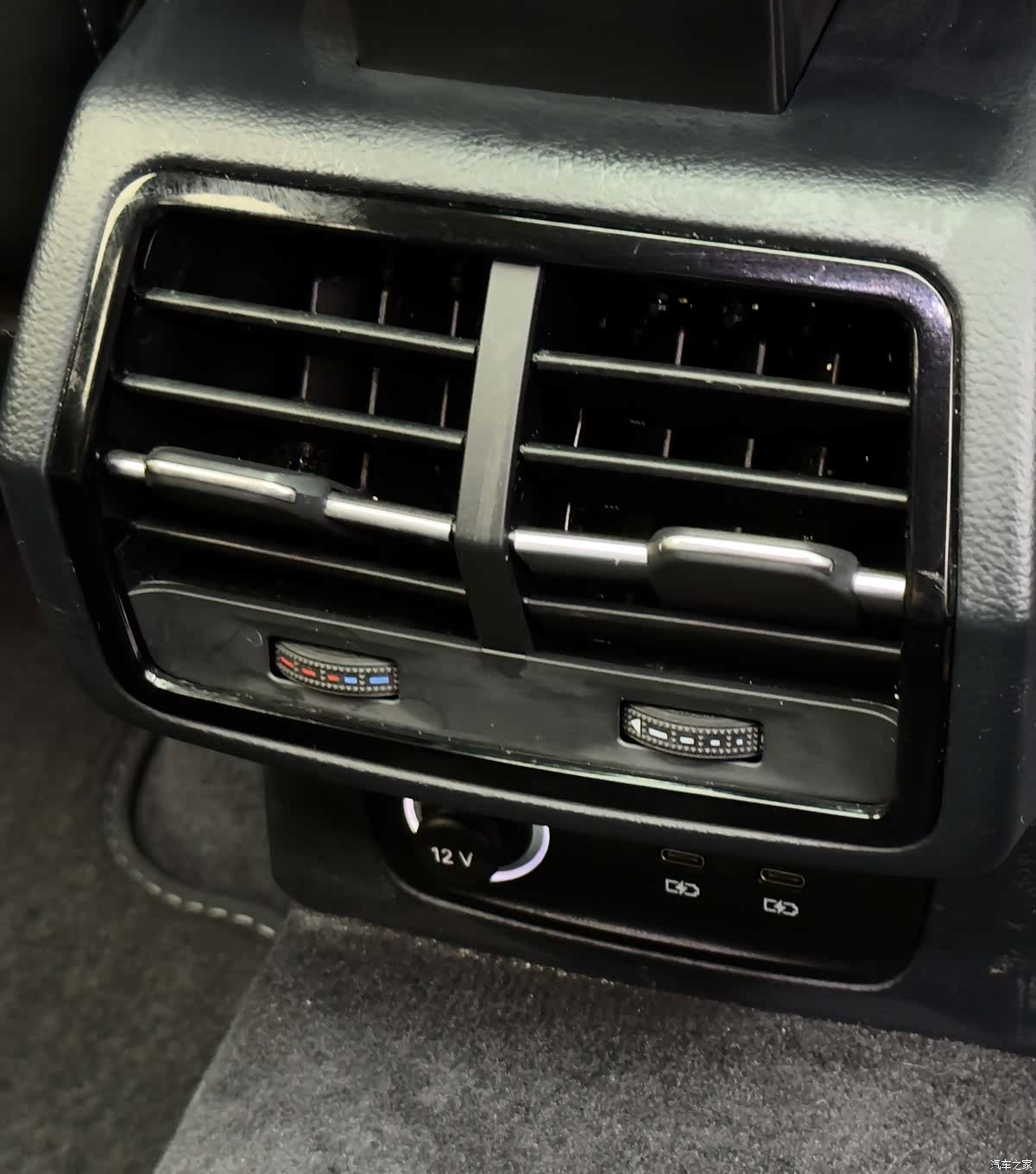 Audi Q3, 2023 19