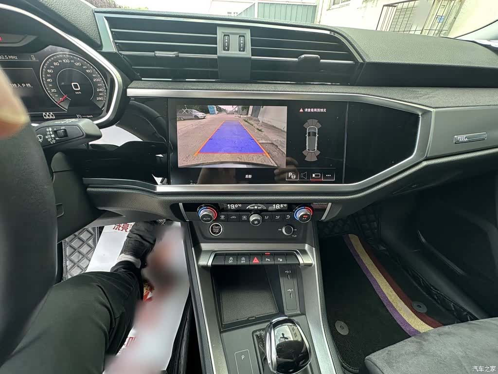 Audi Q3, 2022 6