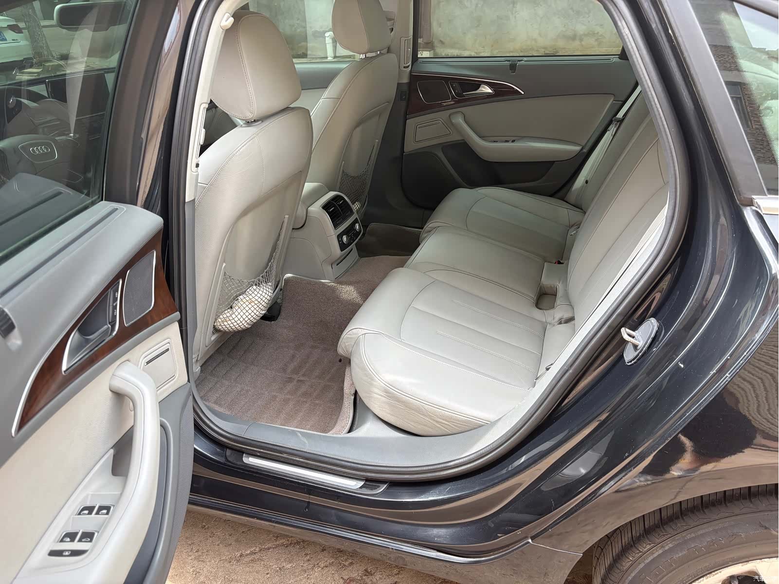 Audi A6L, 2012 все фото