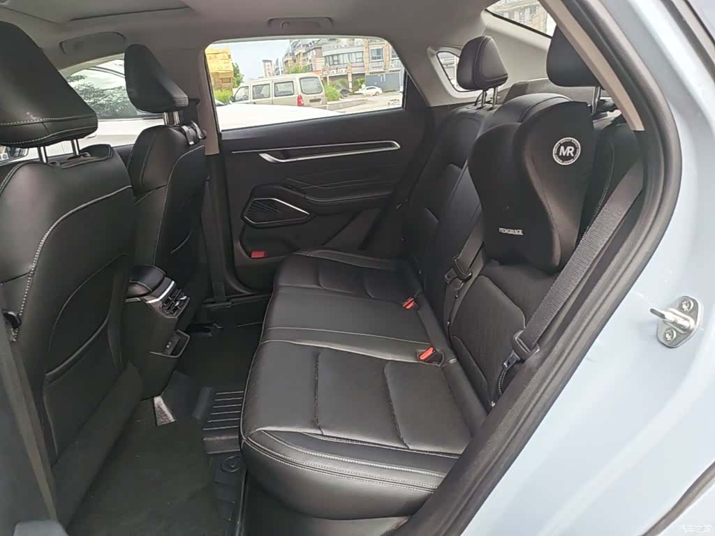 Geely Emgrand, 2024 17