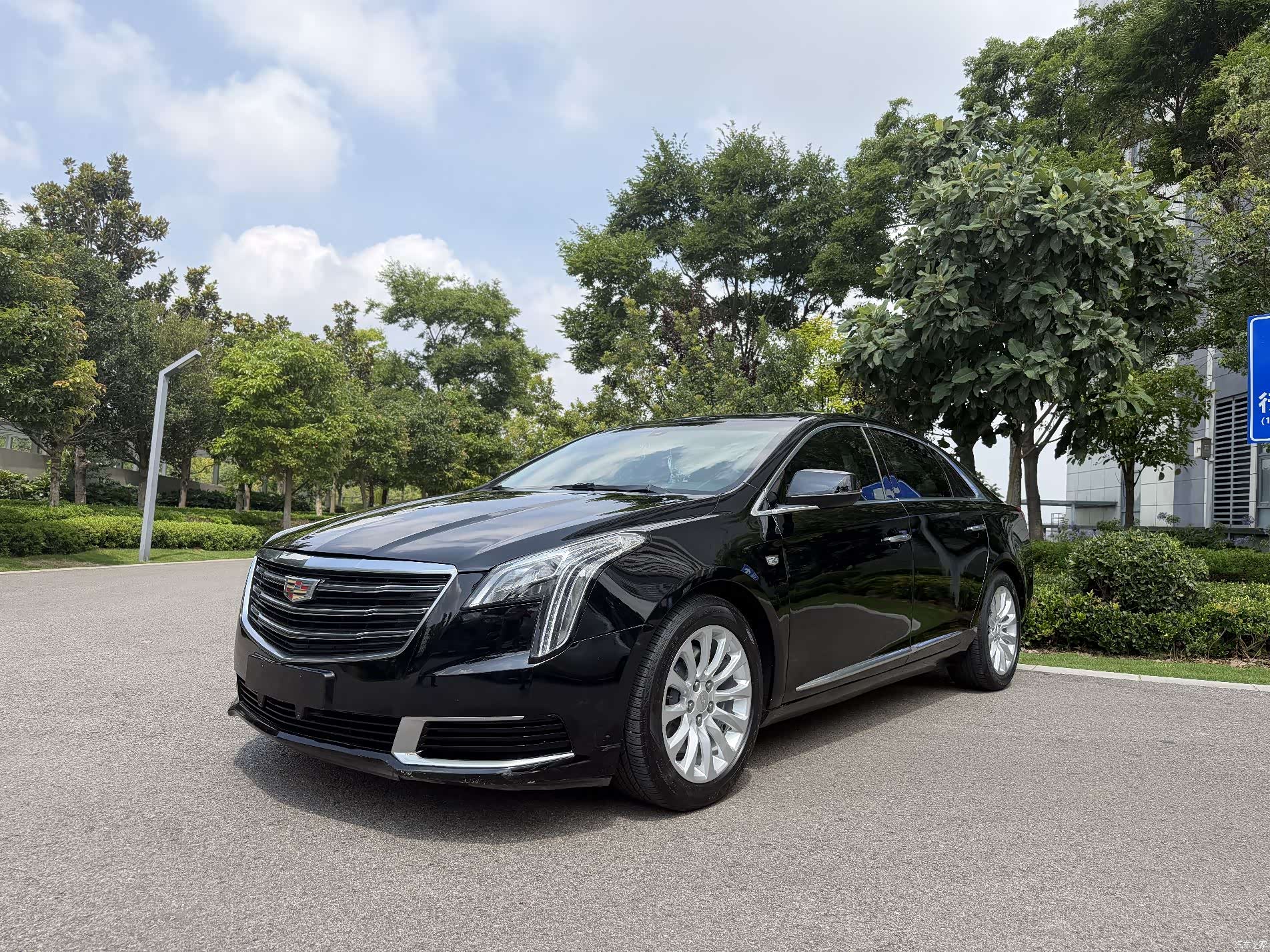 Cadillac XTS