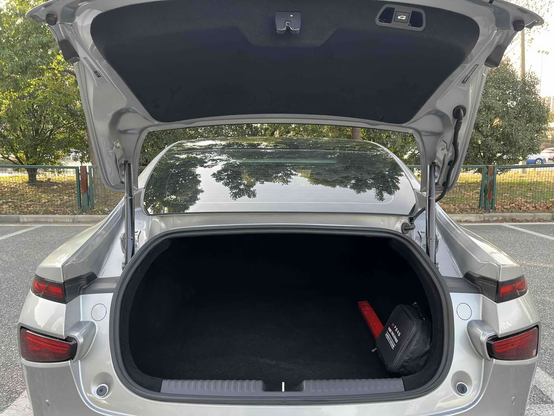 Xpeng P7, 2022 12