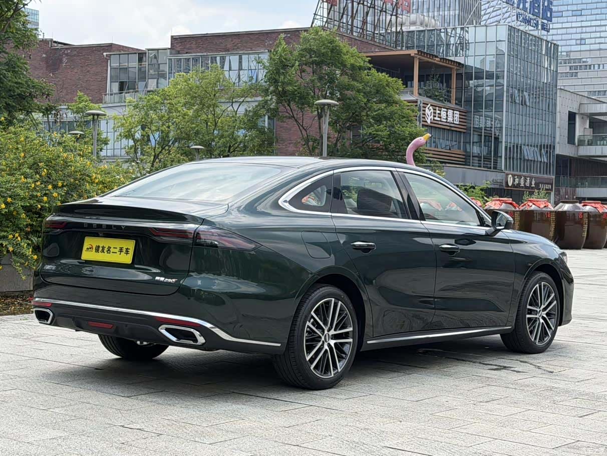 Geely Emgrand, 2026 4