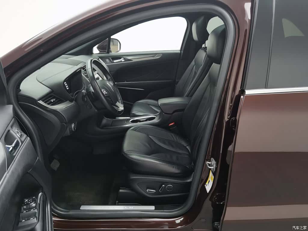 Lincoln MKC, 2019 10