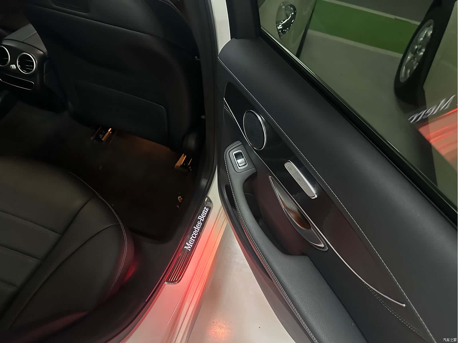 Mercedes-Benz C-Class, 2019 14
