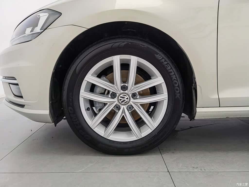 Volkswagen Golf, 2018 17