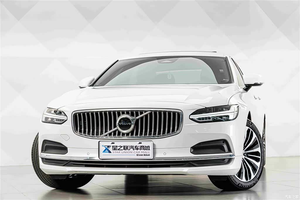 Volvo S90, 2022 3