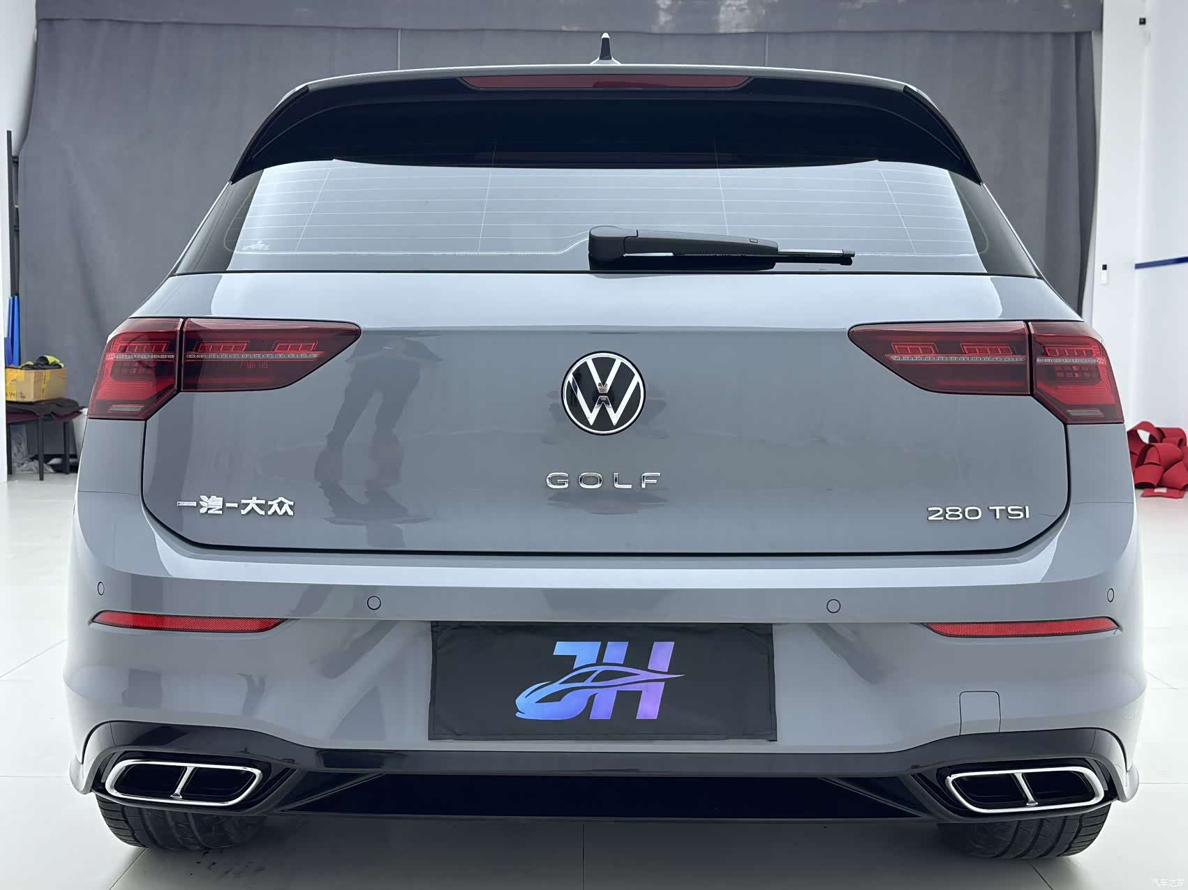 Volkswagen Golf, 2022 все фото