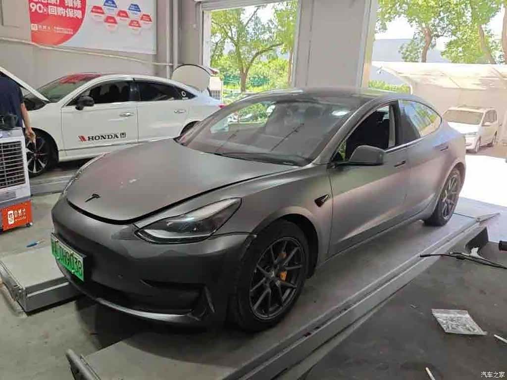 Tesla Model 3, 2021 1